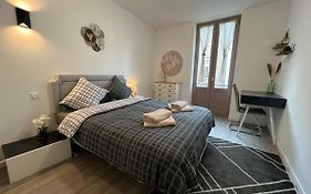 Bel T2 Refait A Neuf Climatise Centre